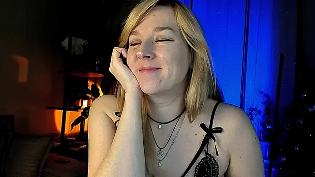 Snapshot of 5_in_one chatting on February 2025 04:14:02 AM 5 in one online show from February 2025 04:14:02 AM