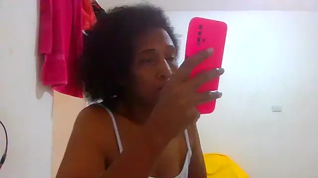 Snapshot of Aishamara chatting on September 2025 04:08:01 PM Aishamara online show from September 2025 04:08:01 PM