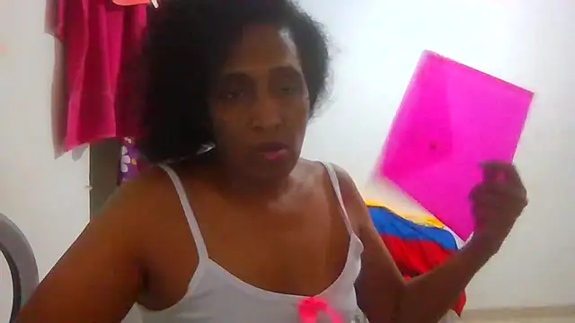 Snapshot of Aishamara chatting on October 2025 02:30:01 AM Aishamara online show from October 2025 02:30:01 AM