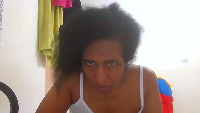 Snapshot of Aishamara chatting on October 2025 07:22:01 PM Aishamara online show from October 2025 07:22:01 PM