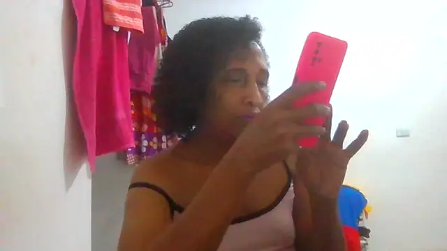 Snapshot of Aishamara chatting on October 2025 04:57:01 AM Aishamara online show from October 2025 04:57:01 AM