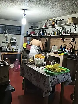 LaInsaciableIntensa online show from May 2026 01:03:01 AM