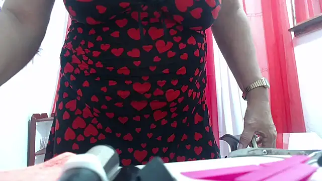 heyline milf online show from January 2026 07:51:02 PM
