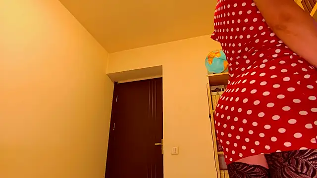 purpleariellx online show from May 2026 12:08:02 AM
