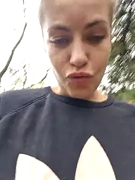 Keli Jessi online show from November 2025 12:49:01 PM