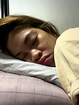 Snapshot of pinay4uwithagoodheart chatting on October 2025 09:48:02 PM pinay4uwithagoodheart online show from October 2025 09:48:02 PM