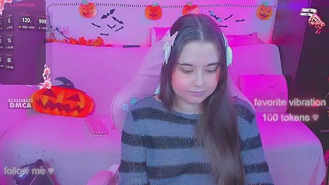 Lolisuccub online show from October 2025 06:52:02 PM