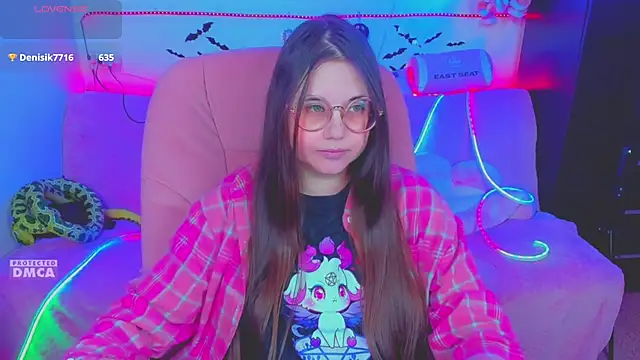 Lolisuccub online show from April 2026 04:45:02 PM