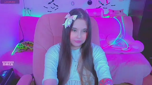 Lolisuccub online show from May 2026 03:31:02 PM