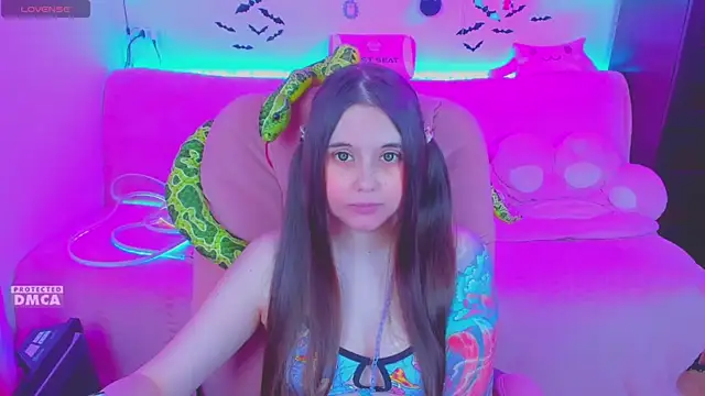 Lolisuccub online show from May 2026 05:10:02 PM
