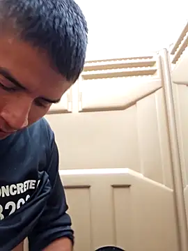 Snapshot of Diablo9804 chatting on October 2025 05:44:02 PM Diablo9804 online show from October 2025 05:44:02 PM