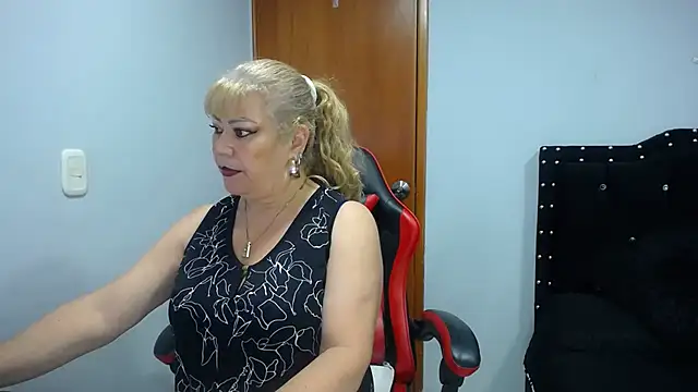 Ursulawhite69 online show from April 2026 12:35:02 AM