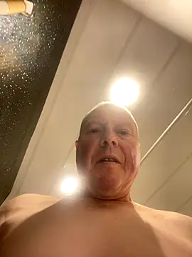 boilinghot123 online show from November 2025 04:49:02 PM
