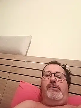 mike9473 online show from October 2025 08:09:02 PM