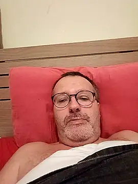 mike9473 online show from October 2025 09:19:02 PM