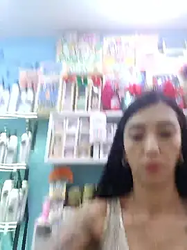 LunaZambrano online show from January 2026 05:49:02 PM