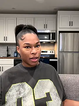 CandyLuxxxx online show from September 2025 04:23:01 AM