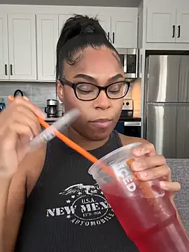 CandyLuxxxx online show from September 2025 07:37:02 PM