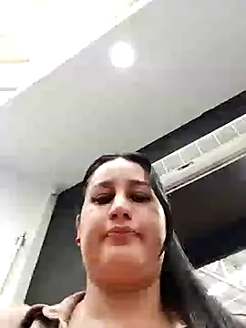 keilymadam online show from January 2025 05:35:01 PM