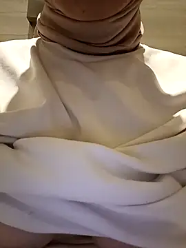 Snapshot of sutgibihatun chatting on November 2025 08:20:02 AM sutgibihatun online show from November 2025 08:20:02 AM