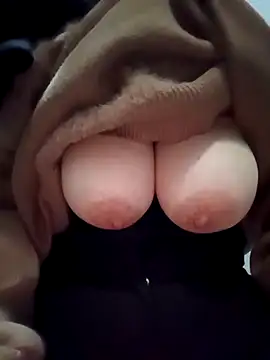 Snapshot of sutgibihatun chatting on February 2026 08:08:02 AM sutgibihatun online show from February 2026 08:08:02 AM