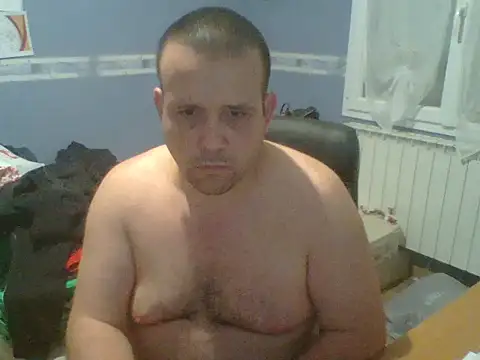 manubm03 online show from December 2025 07:58:02 AM