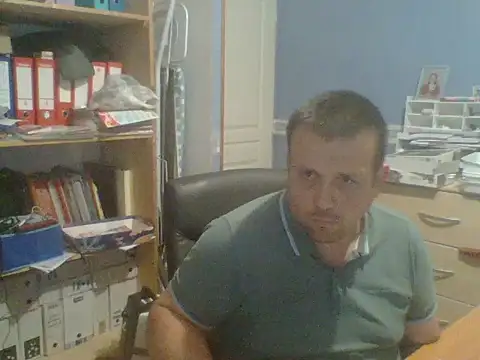 manubm03 online show from May 2026 04:56:02 PM
