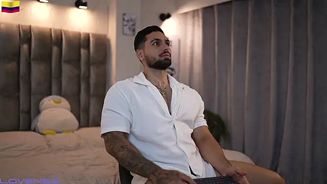 john king29 online show from October 2025 12:33:01 AM