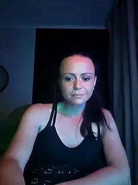 MrsBunnyBum online show from April 2026 05:35:01 PM