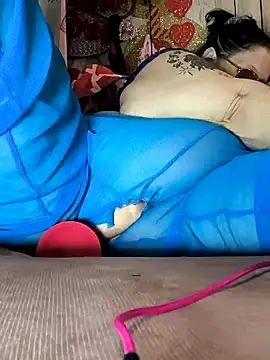 Snapshot of davisdesires@xh chatting on February 2025 06:59:01 PM davisdesiresxh online show from February 2025 06:59:01 PM