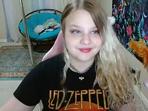 Emihaze online show from March 2025 01:22:01 AM