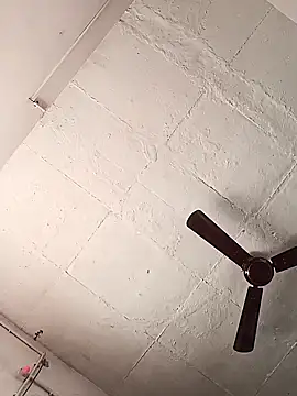 Snapshot of Shreya-Shetty09 chatting on February 2025 03:23:02 AM Shreya-Shetty09 online show from February 2025 03:23:02 AM