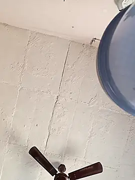 Snapshot of Shreya-Shetty09 chatting on March 2025 03:18:02 AM Shreya-Shetty09 online show from March 2025 03:18:02 AM