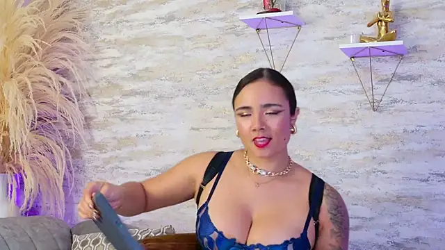 Lea Foster online show from March 2025 12:48:02 AM