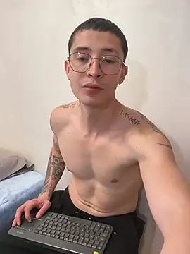 sebas 1122 online show from May 2026 10:37:01 PM