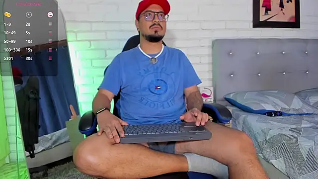 DaviidEvans  online show from September 2025 10:17:01 AM