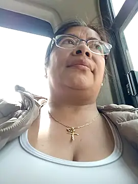 Snapshot of __valentina18 chatting on December 2024 04:20:02 PM valentina18 online show from December 2024 04:20:02 PM