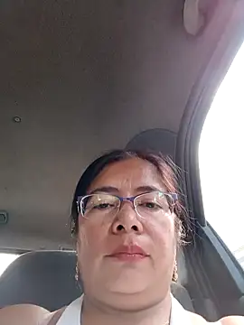 Snapshot of __valentina18 chatting on January 2025 04:17:01 PM valentina18 online show from January 2025 04:17:01 PM