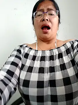 Snapshot of __valentina18 chatting on February 2025 01:16:02 PM valentina18 online show from February 2025 01:16:02 PM