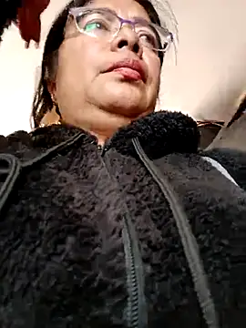 Snapshot of __valentina18 chatting on February 2025 04:14:02 PM valentina18 online show from February 2025 04:14:02 PM