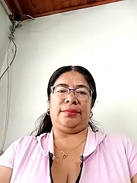 Snapshot of __valentina18 chatting on September 2025 01:10:01 PM valentina18 online show from September 2025 01:10:01 PM