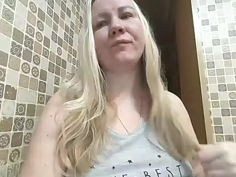 Snapshot of PrettyHairyBlonde chatting on January 2025 06:47:02 AM PrettyHairyBlonde online show from January 2025 06:47:02 AM