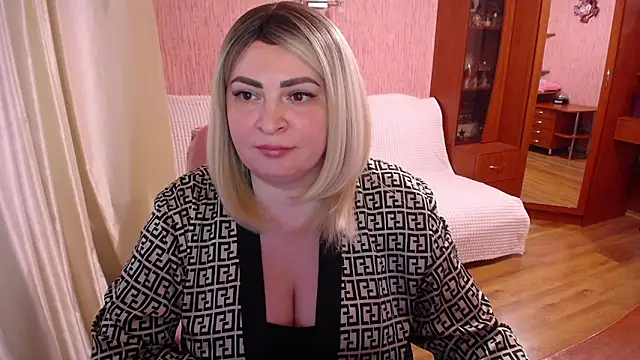-MeowMeow online show from June 2026 03:39:02 PM