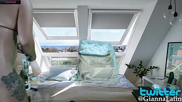 Snapshot of Gianna_latin chatting on February 2025 08:03:01 PM Gianna latin online show from February 2025 08:03:01 PM