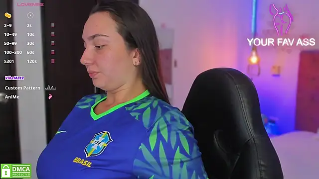 Snapshot of ava_blue chatting on March 2025 07:47:02 PM ava blue online show from March 2025 07:47:02 PM