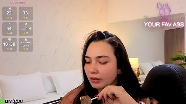 Snapshot of ava_blue chatting on October 2025 07:56:01 PM ava blue online show from October 2025 07:56:01 PM