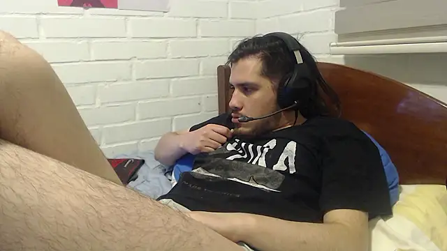 Snapshot of hung_weeb chatting on December 2024 03:15:01 AM hung weeb online show from December 2024 03:15:01 AM