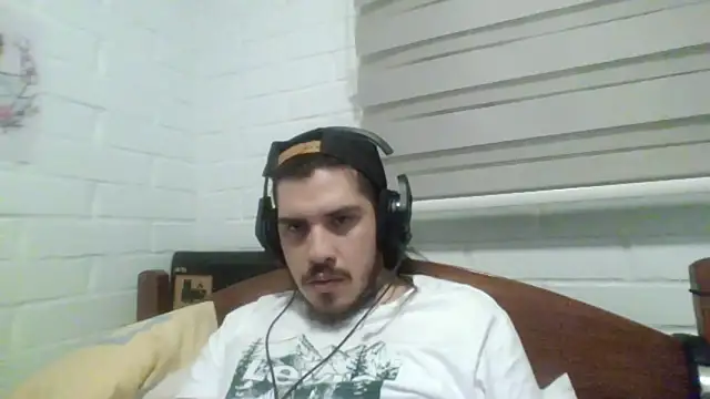 Snapshot of hung_weeb chatting on February 2025 02:55:01 AM hung weeb online show from February 2025 02:55:01 AM