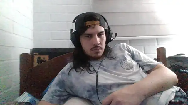 Snapshot of hung_weeb chatting on February 2025 04:37:02 AM hung weeb online show from February 2025 04:37:02 AM