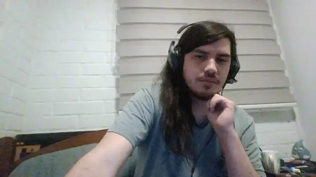 Snapshot of hung_weeb chatting on October 2025 03:51:02 AM hung weeb online show from October 2025 03:51:02 AM